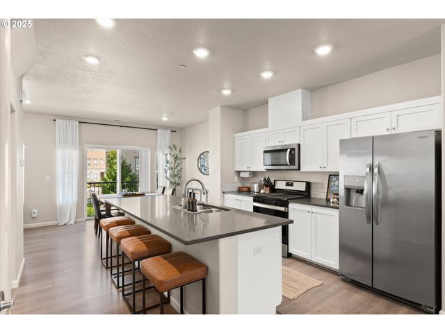 11469 Sw MONT BLANC St, Wilsonville, OR 97070