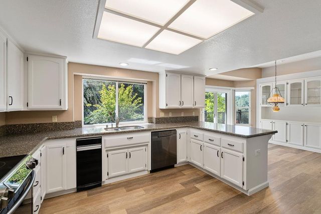 2290 Rising Hill Rd, Placerville, CA 95667