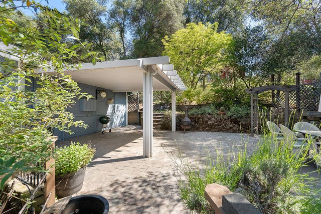 2290 Rising Hill Rd, Placerville, CA 95667
