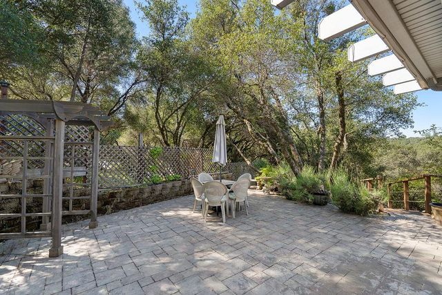 2290 Rising Hill Rd, Placerville, CA 95667