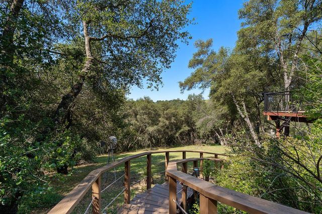 2290 Rising Hill Rd, Placerville, CA 95667
