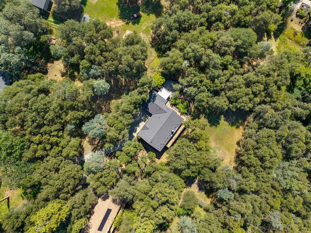 2290 Rising Hill Rd, Placerville, CA 95667