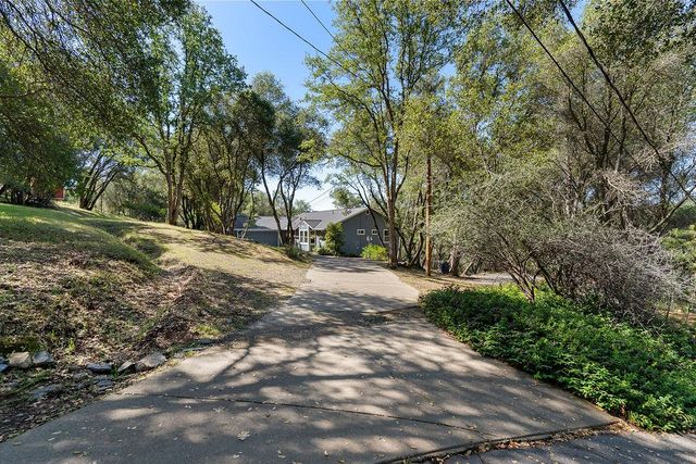 2290 Rising Hill Rd, Placerville, CA 95667