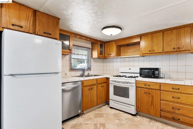 64 Oneida, Oakley, CA 94581