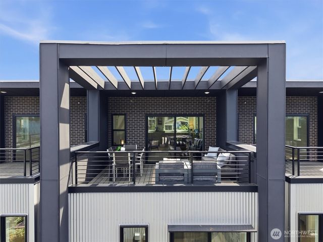 2009 Minor Avenue E, Seattle, WA 98102