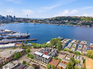 2009 Minor Avenue E, Seattle, WA 98102