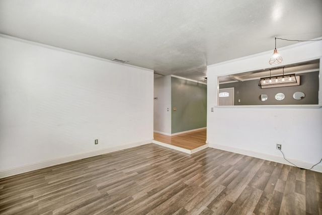 8227 Longden Cir, Citrus Heights, CA 95610