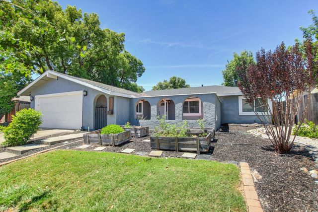 8227 Longden Cir, Citrus Heights, CA 95610