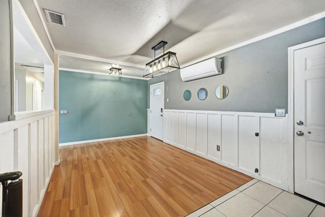 8227 Longden Cir, Citrus Heights, CA 95610