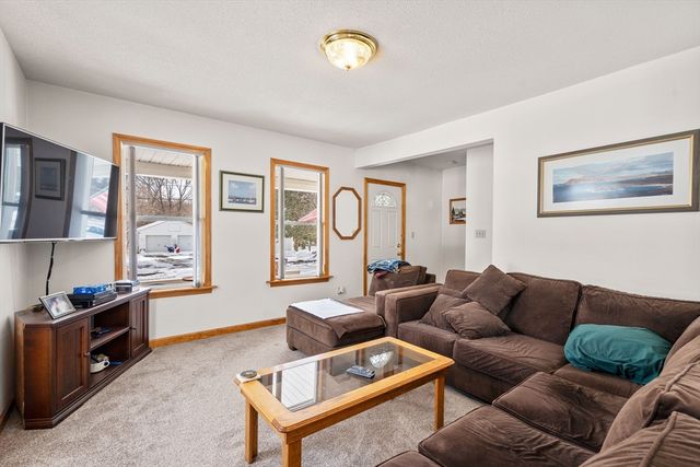 91 Squawfield Road, Westfield, MA 01085