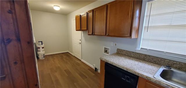 2704 Gresham SE Road, Atlanta, GA 30316