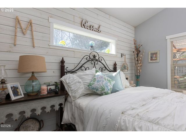 3087 Sw BEACH Ave, Lincoln City, OR 97367