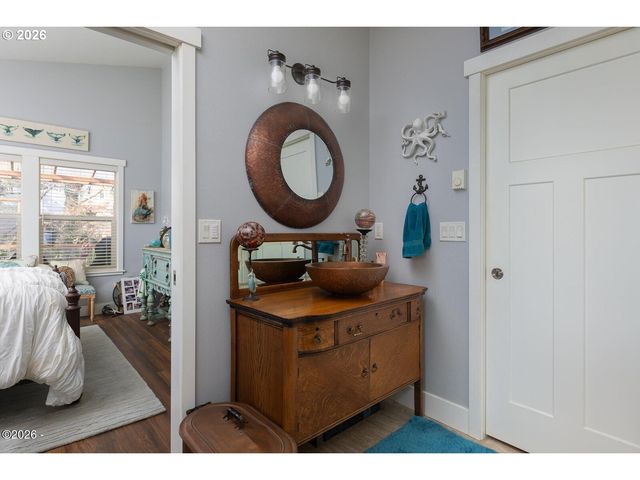 3087 Sw BEACH Ave, Lincoln City, OR 97367