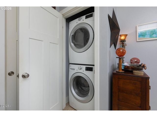 3087 Sw BEACH Ave, Lincoln City, OR 97367