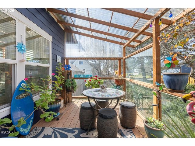 3087 Sw BEACH Ave, Lincoln City, OR 97367