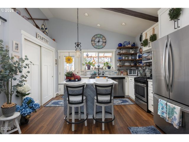 3087 Sw BEACH Ave, Lincoln City, OR 97367