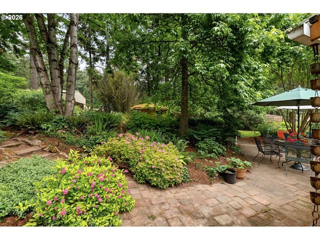16691 S HOLCOMB Blvd, Oregon City, OR 97045