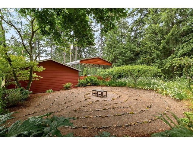 16691 S HOLCOMB Blvd, Oregon City, OR 97045