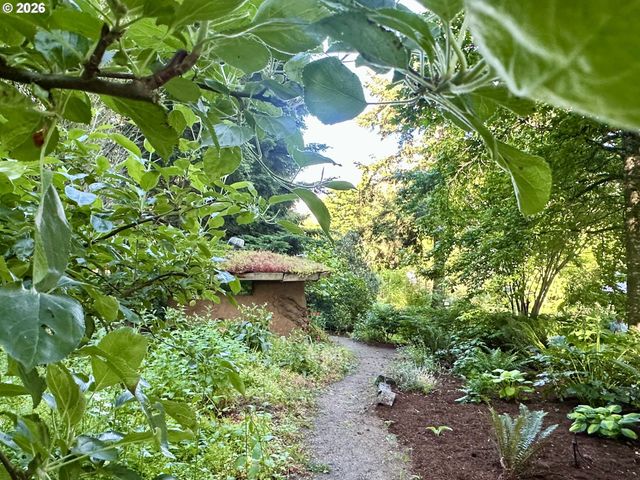 16691 S HOLCOMB Blvd, Oregon City, OR 97045