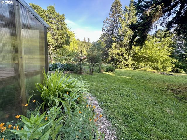 16691 S HOLCOMB Blvd, Oregon City, OR 97045