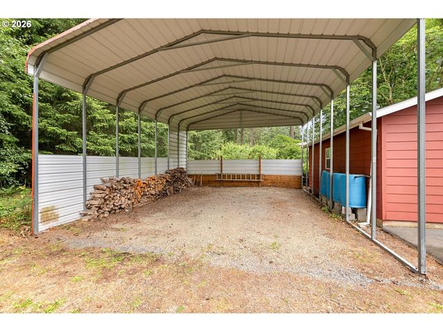 16691 S HOLCOMB Blvd, Oregon City, OR 97045