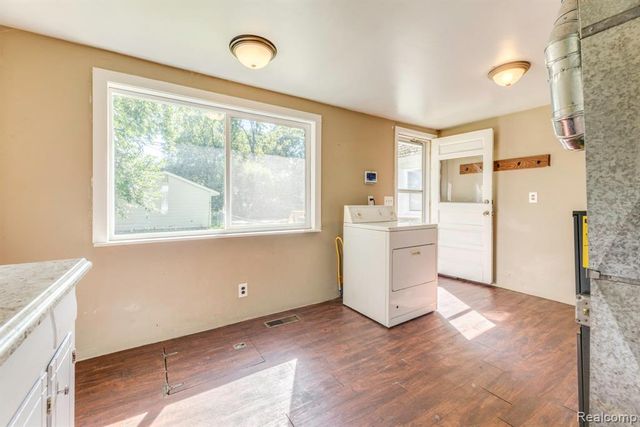 1712 7th Street, Port Huron, MI 48060