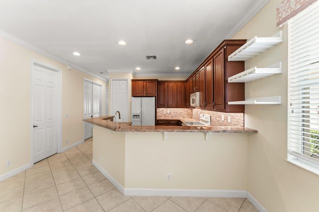 7328 Sea Pines Court, Port St. Lucie, Port St Lucie, FL 34986