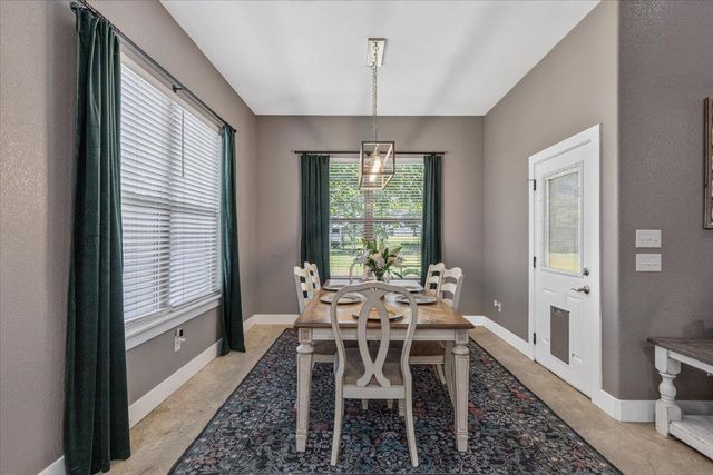 145 Cardinal LOOP, Paige, TX 78659