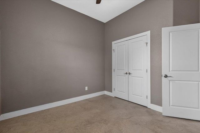 145 Cardinal LOOP, Paige, TX 78659
