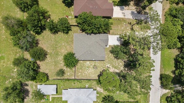 145 Cardinal LOOP, Paige, TX 78659