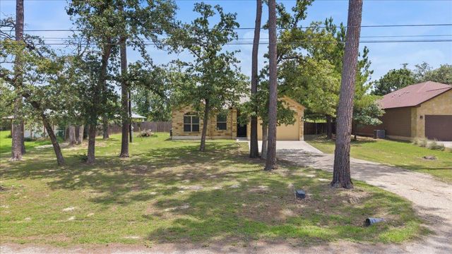 145 Cardinal LOOP, Paige, TX 78659