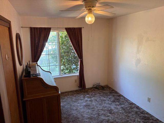 4440 E Arbolada Dr, La Grange, CA 95329