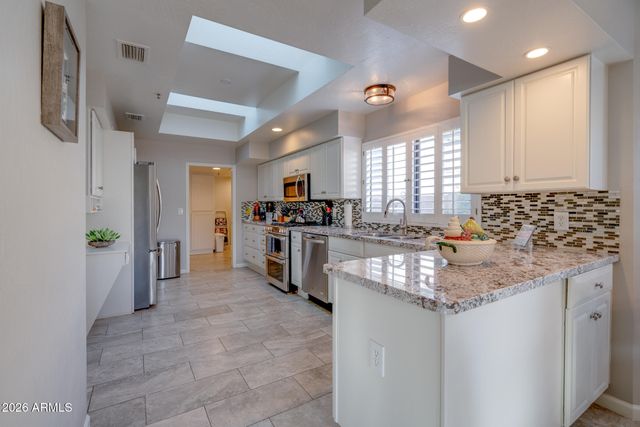 7527 E DESERT COVE Avenue, Scottsdale, AZ 85260