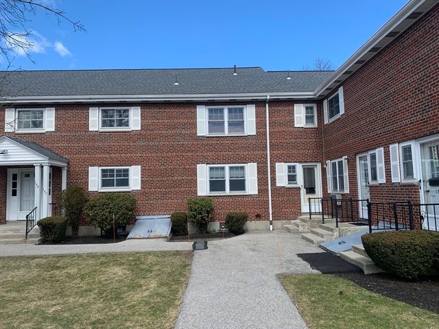 145 Emerson Gardens Rd 145, Lexington, MA 02420