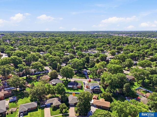 4044 S 37th Street, Lincoln, NE 68506