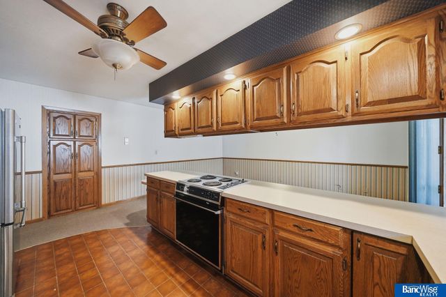 4044 S 37th Street, Lincoln, NE 68506