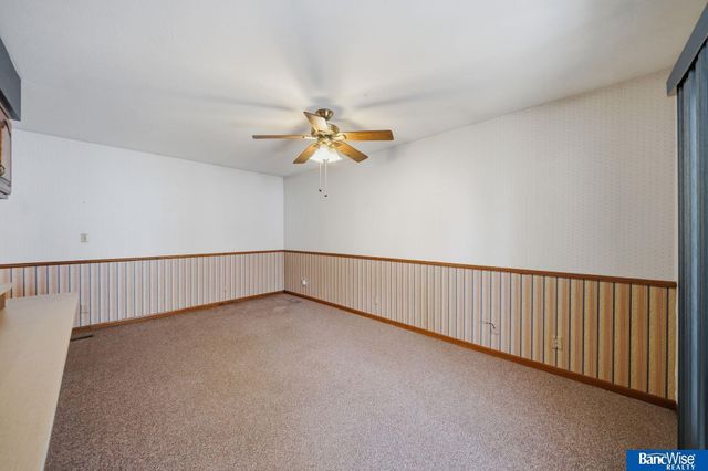 4044 S 37th Street, Lincoln, NE 68506