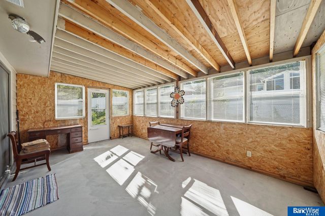 4044 S 37th Street, Lincoln, NE 68506