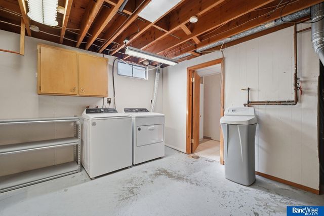4044 S 37th Street, Lincoln, NE 68506