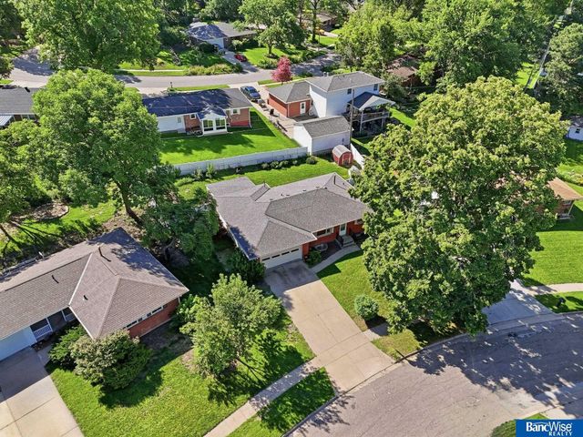 4044 S 37th Street, Lincoln, NE 68506