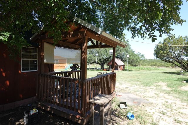 30495 State Highway 6, Hico, TX 76457