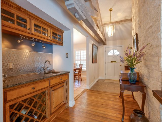 2500 Boyd Avenue, Fort Worth, TX 76109