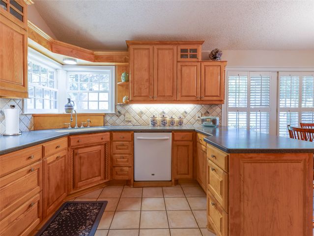 2500 Boyd Avenue, Fort Worth, TX 76109