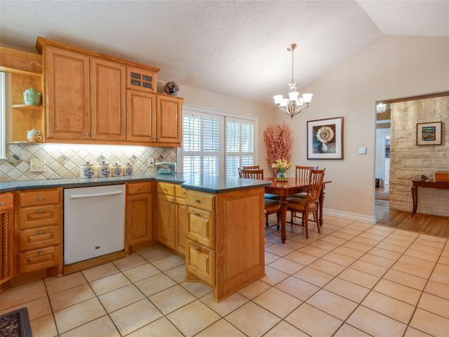 2500 Boyd Avenue, Fort Worth, TX 76109