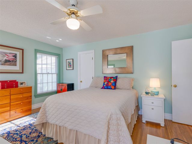 2500 Boyd Avenue, Fort Worth, TX 76109