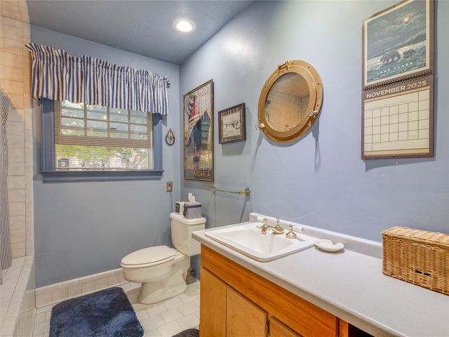 2500 Boyd Avenue, Fort Worth, TX 76109