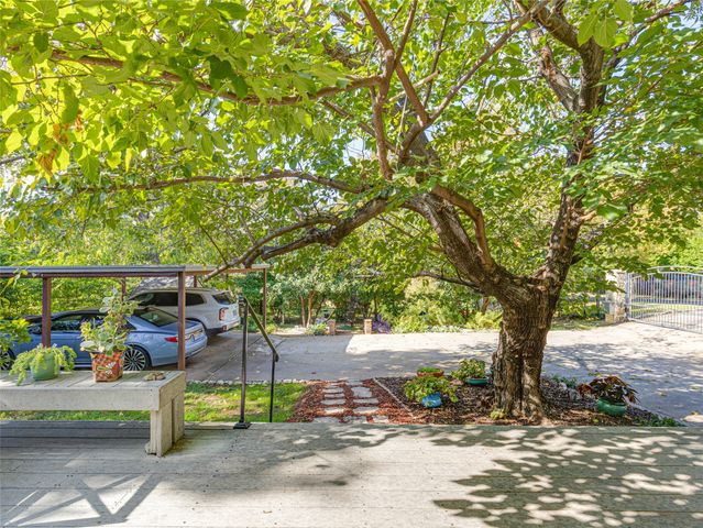 2500 Boyd Avenue, Fort Worth, TX 76109