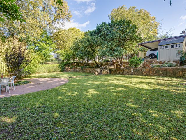 2500 Boyd Avenue, Fort Worth, TX 76109