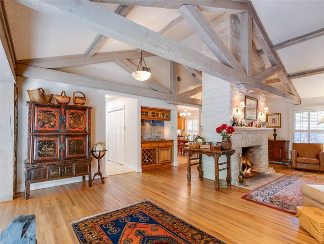 2500 Boyd Avenue, Fort Worth, TX 76109