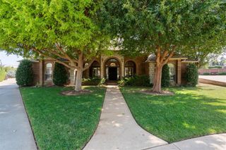 8000 NW 129th Circle, Oklahoma City, OK 73142